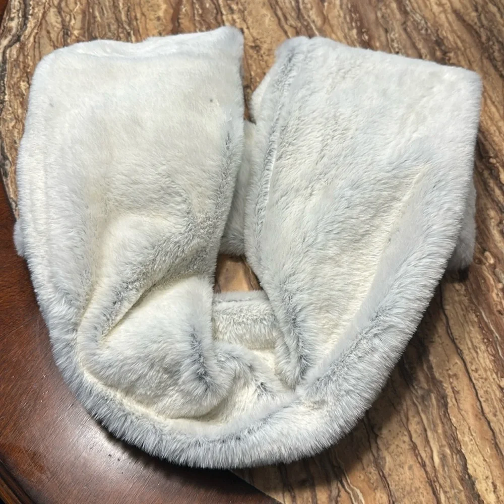 Faux fur scarf